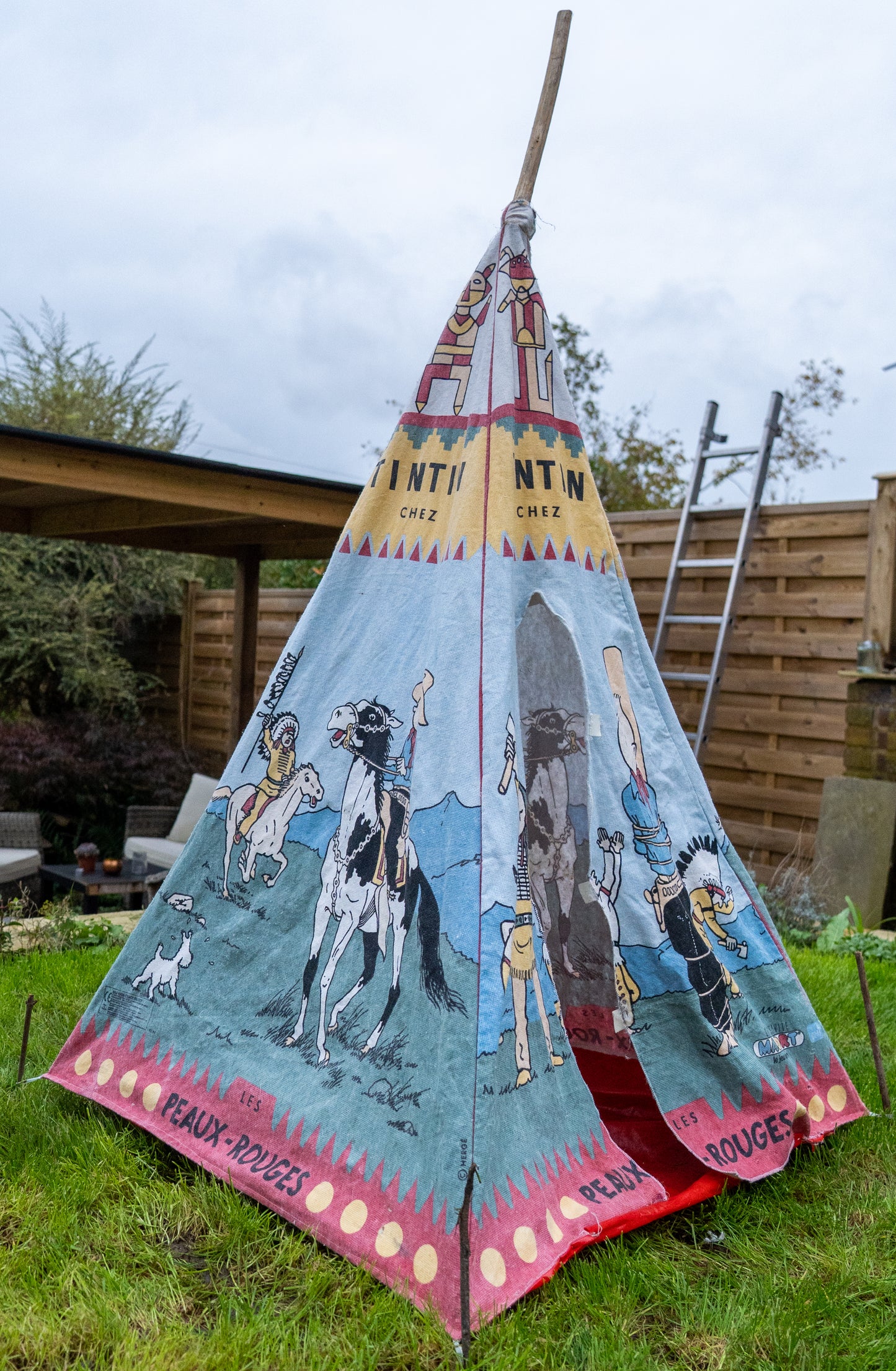 Moulinsart Tintin in America Kids Tepee Tent 150x85cm 100% Cotton Vintage Tipi