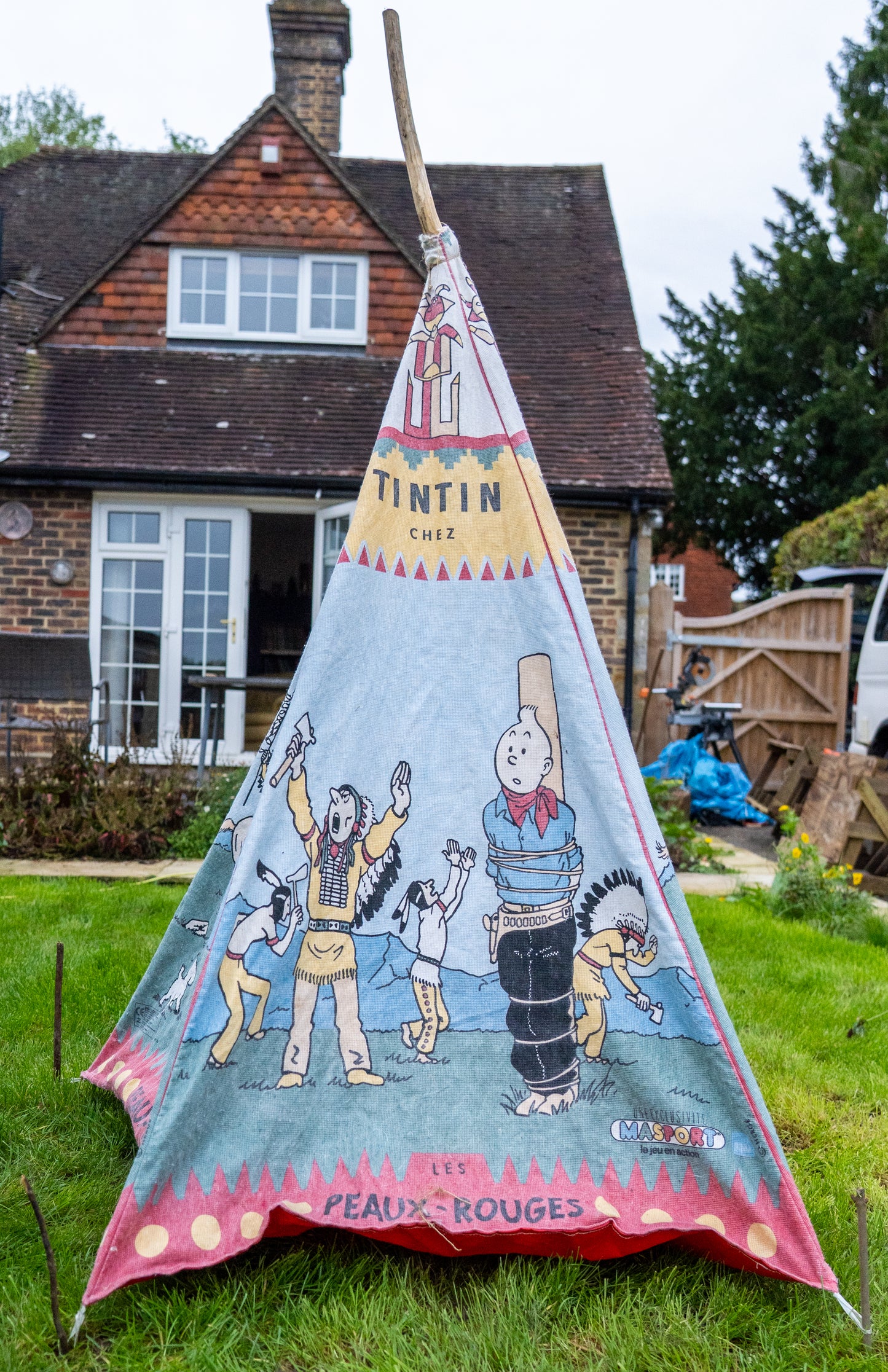 Moulinsart Tintin in America Kids Tepee Tent 150x85cm 100% Cotton Vintage Tipi