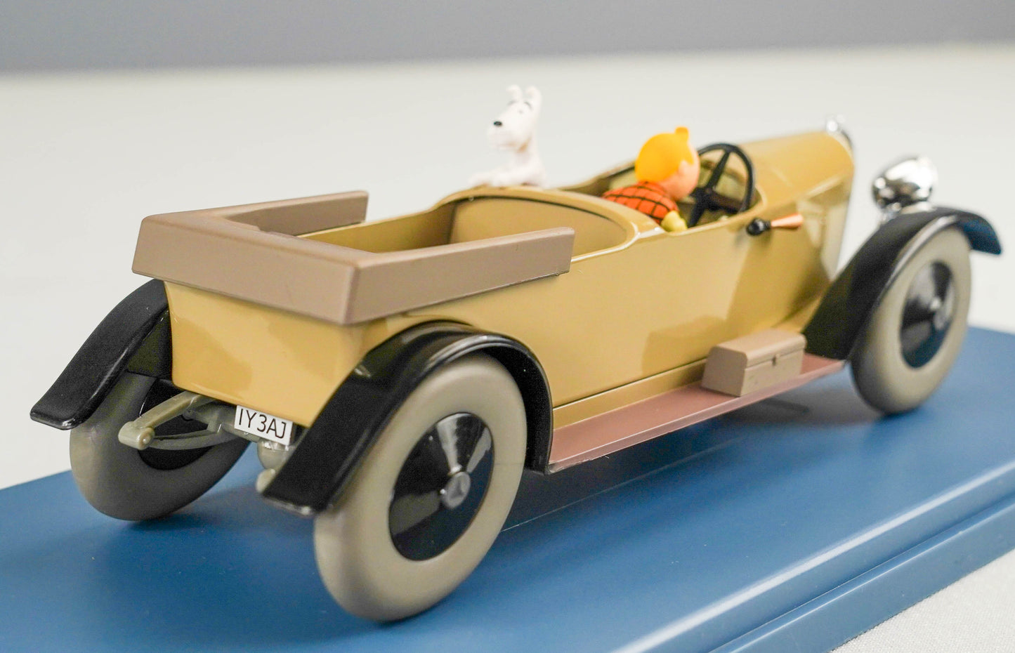 VOITURE TINTIN 1/24 29931 Mercedes 15/70: Land of Soviets Hachette Model car #31<br>