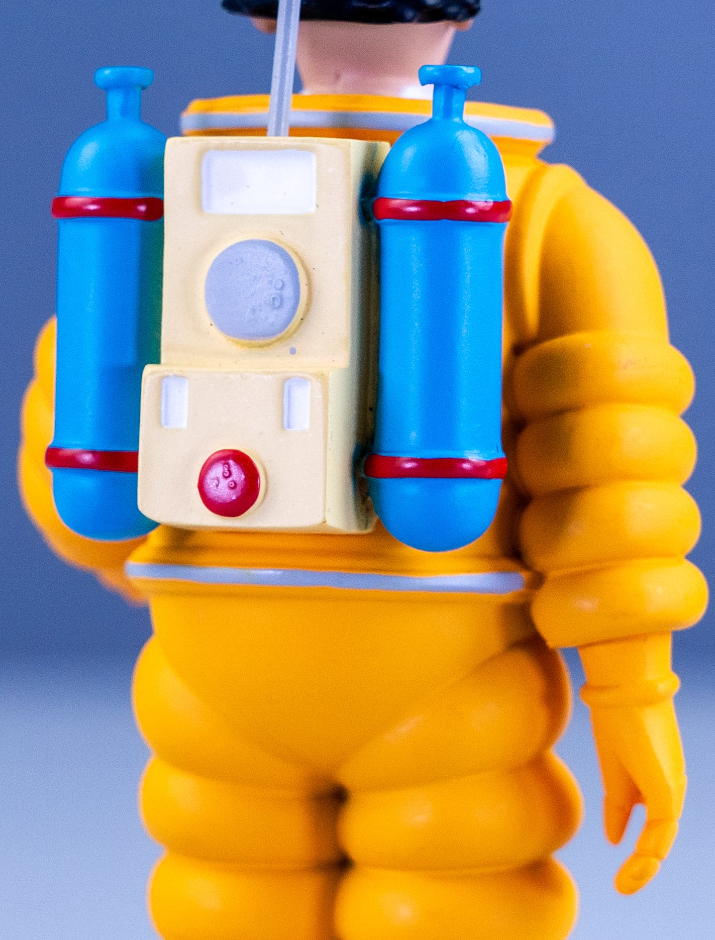 Tintin Figurine Moulinsart 42243 Calculus Cosmonaut Explorers Moon 12cm figure