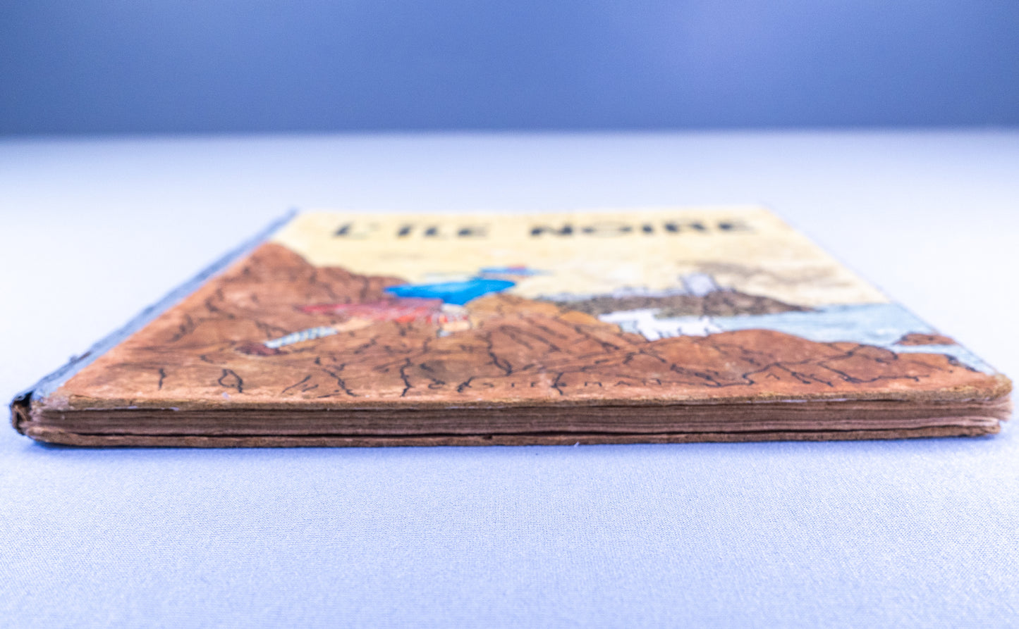 L' ile Noire: Casterman 1944 2nd Colour Edition A23 Rare Herge Tintin HB Comic Book