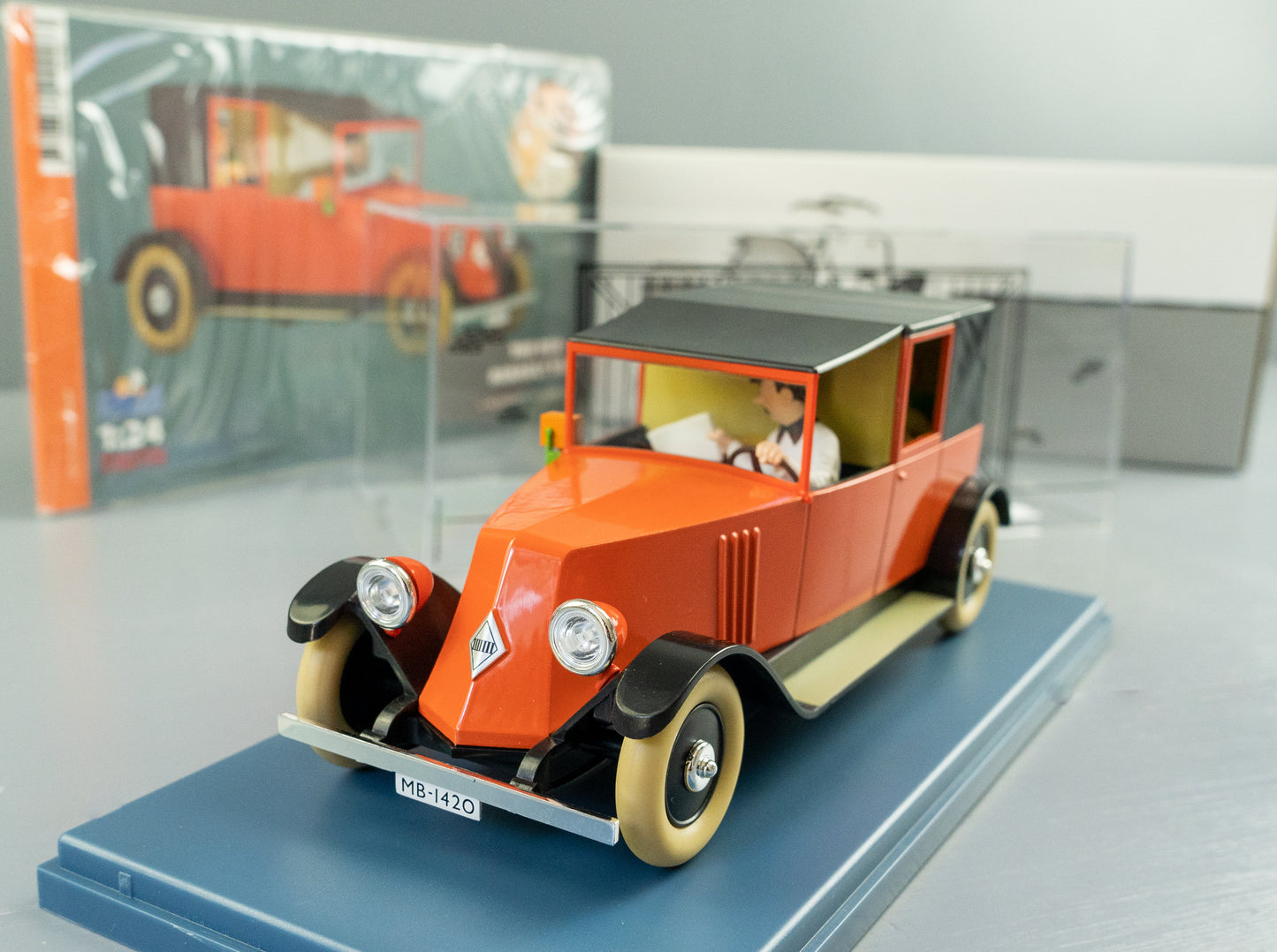 VOITURE TINTIN 1/24 29925 Renault NN - Golden Claws Hachette Model Car 25