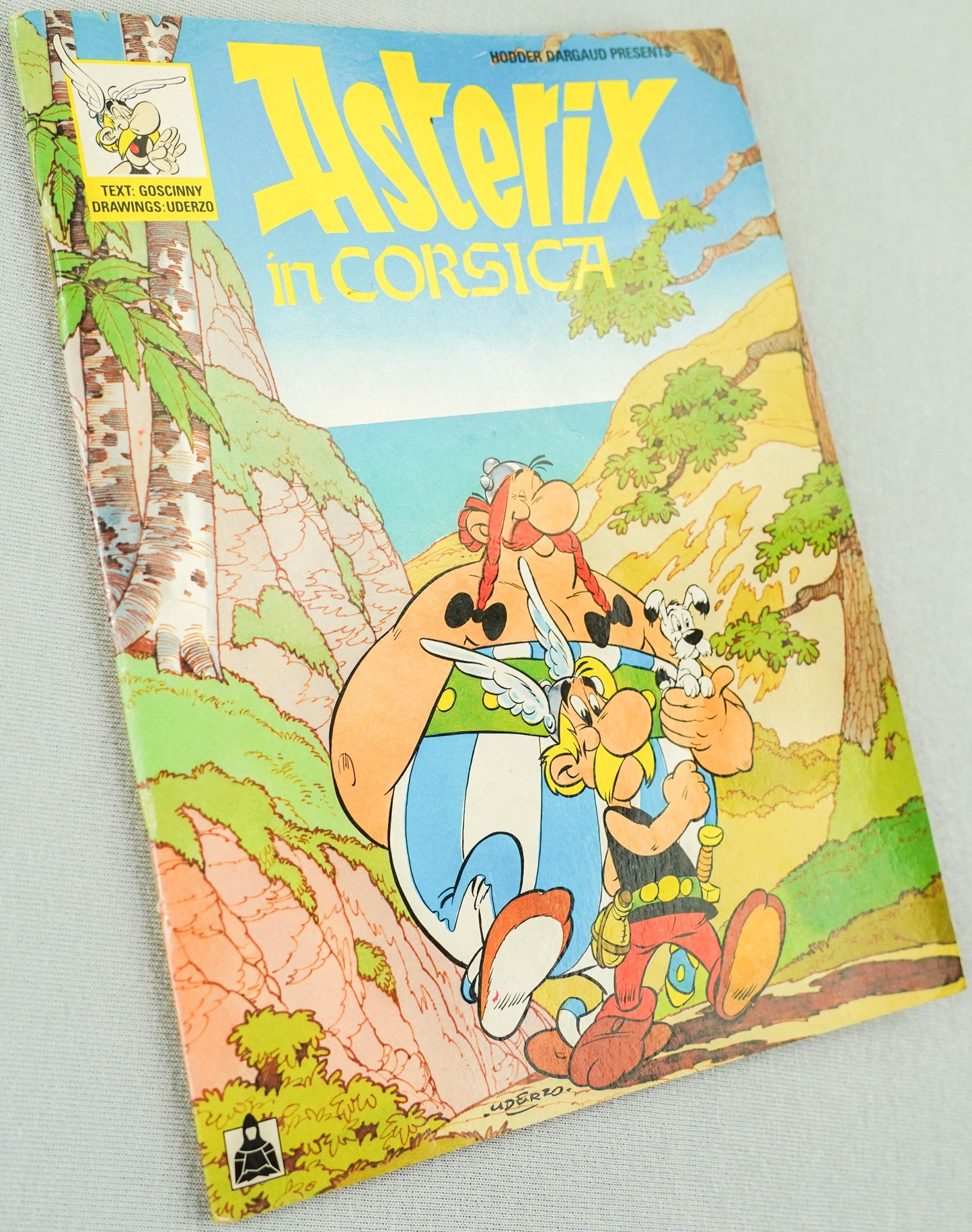 Asterix in Corsica Vintage Mini A5 Asterix Book UK Paperback Edition Uderzo