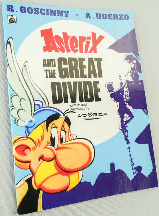 Asterix and the Great Divide Vintage Mini A5 Asterix Book UK Paperback Edition Uderzo