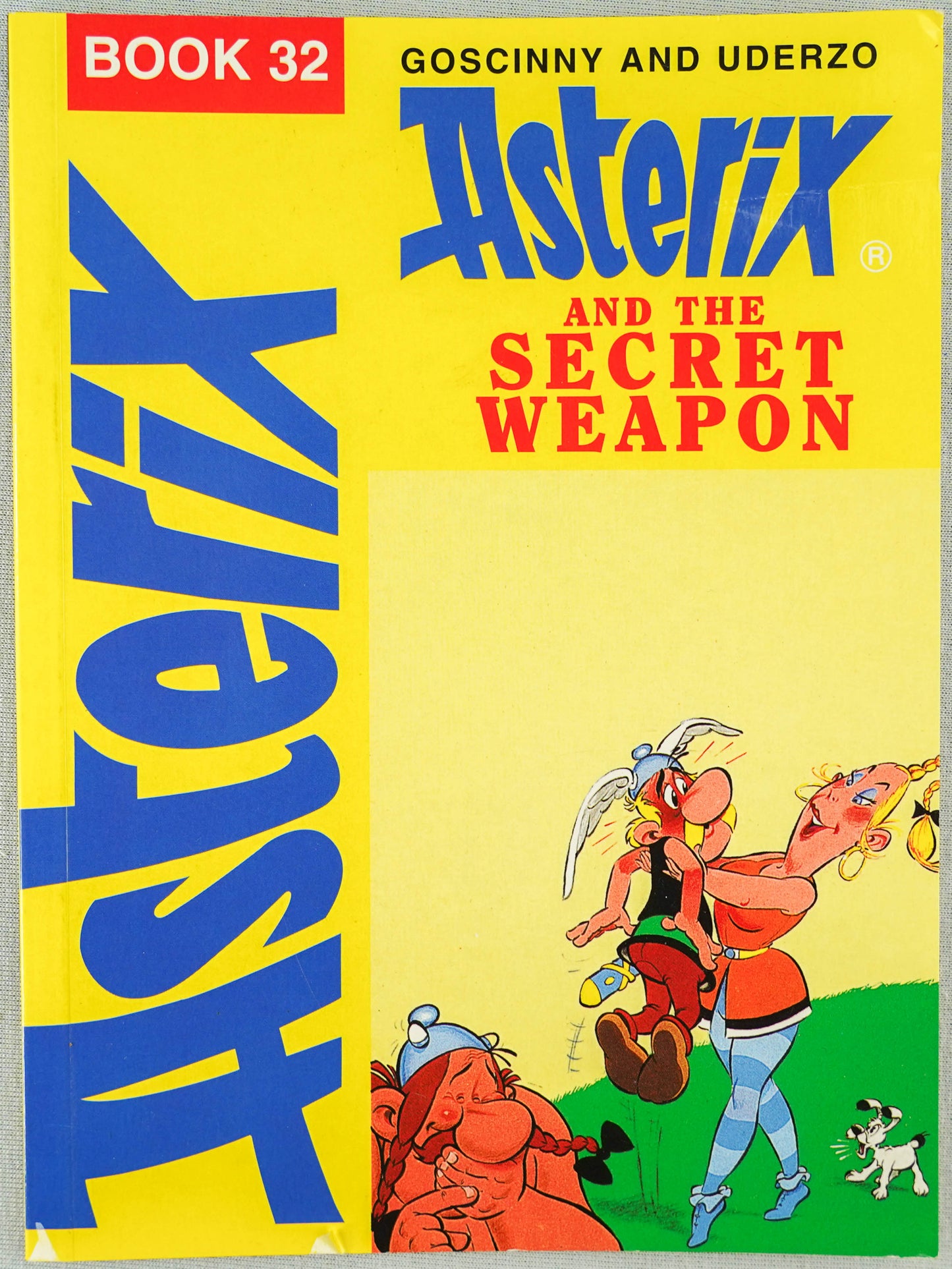 Asterix and the Secret Weapon Vintage Mini A5 Asterix Book UK Paperback Edition Uderzo