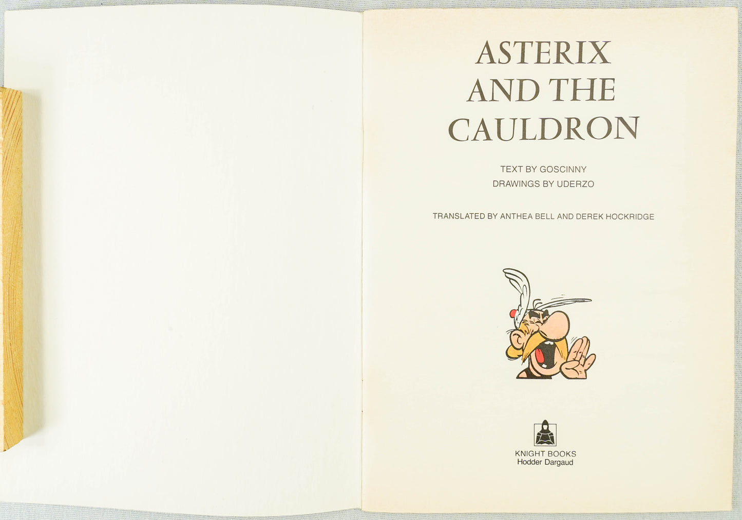 Asterix and the Cauldron Vintage Mini A5 Asterix Book UK Paperback Edition Uderzo