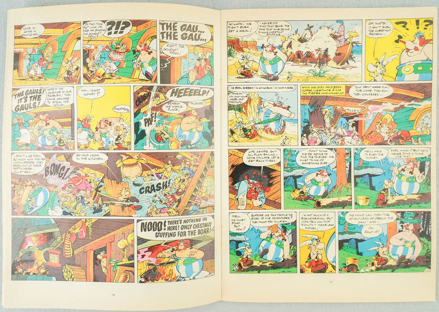 Asterix and the Cauldron Vintage Mini A5 Asterix Book UK Paperback Edition Uderzo