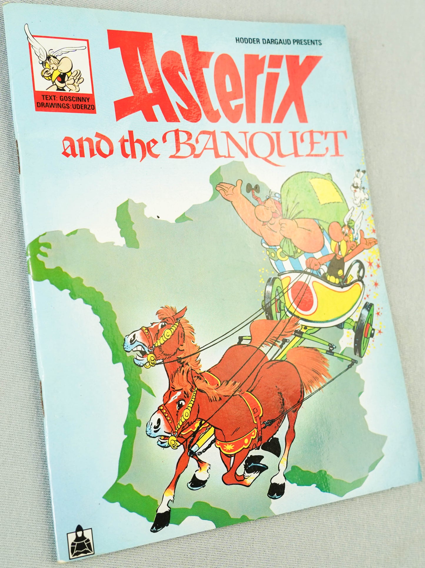 Asterix and the Banquet Vintage Mini A5 Asterix Book UK Paperback Edition Uderzo