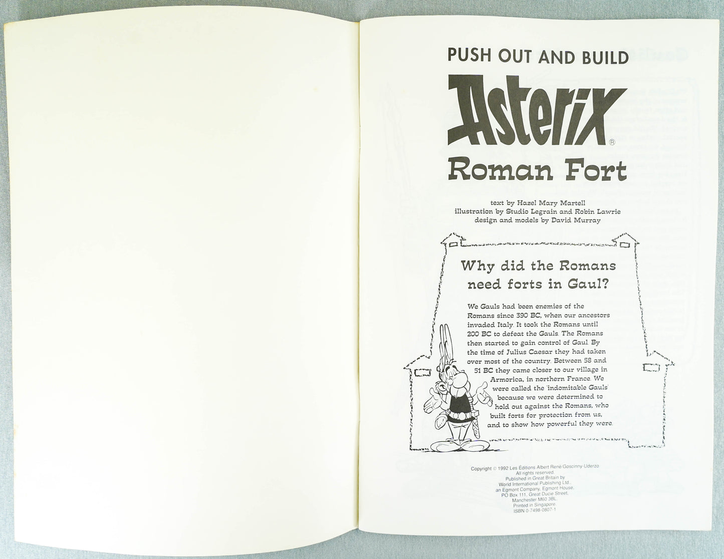 Asterix: Roman Fort 3D Model Book: Push Out & Build 1992 UK Comic by Uderzo