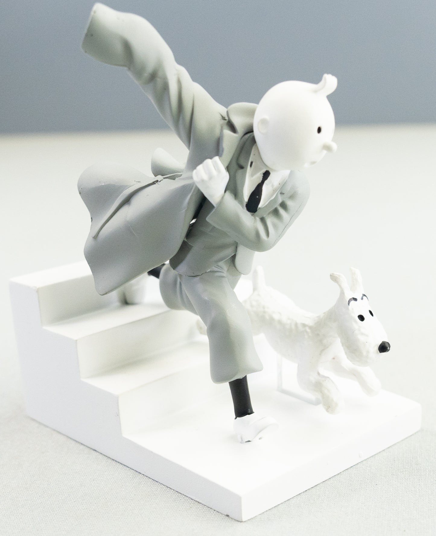 Hors Serie Figurine #6 Tintin in Action! 12cm B&W Resin Model Figure Officielle