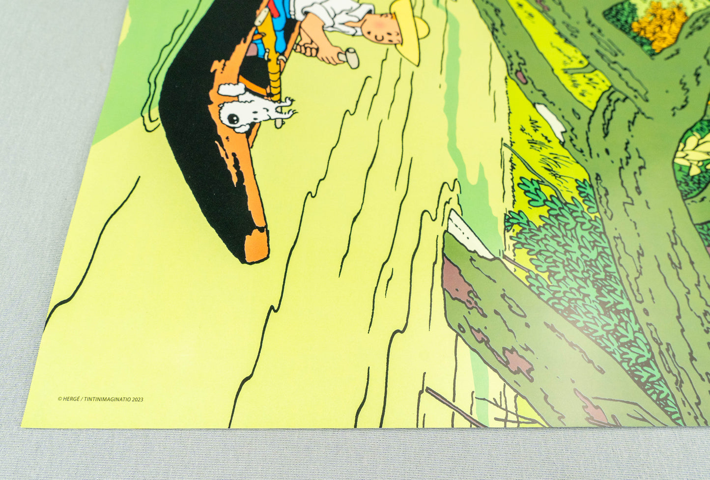 L'Oreille Cassee: Large Tintin Title Cover Poster by Moulinsart 50x70cm