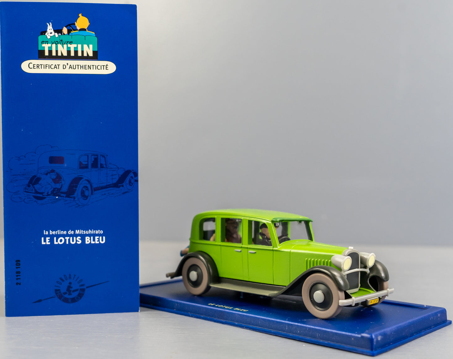 ATLAS TINTIN CAR # 9 Mitsuhirato's Car Blue Lotus Herge model 1/43 Scale Voiture