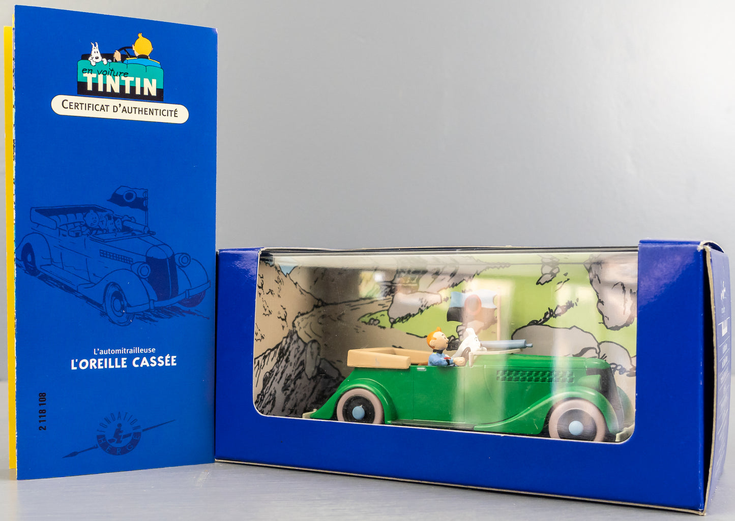 ATLAS TINTIN CAR # 8 Armoured Car - Broken Ear Herge model car 1/43 Scale