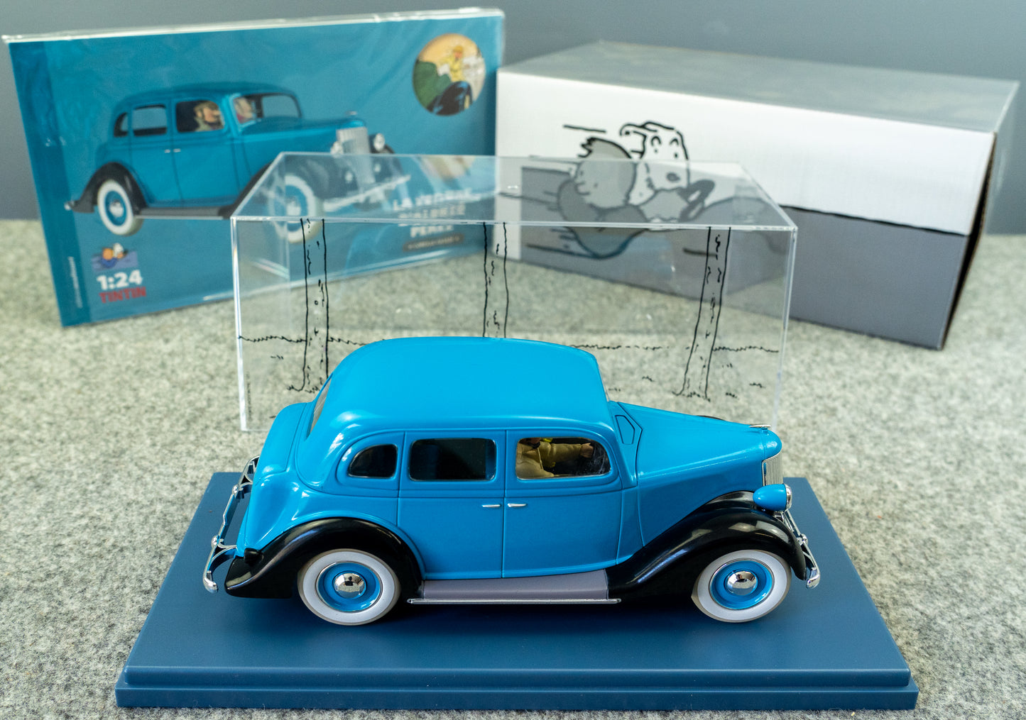 VOITURE TINTIN 1/24 29966 Alonzo Perez's Car: Broken Ear Hachette car #66