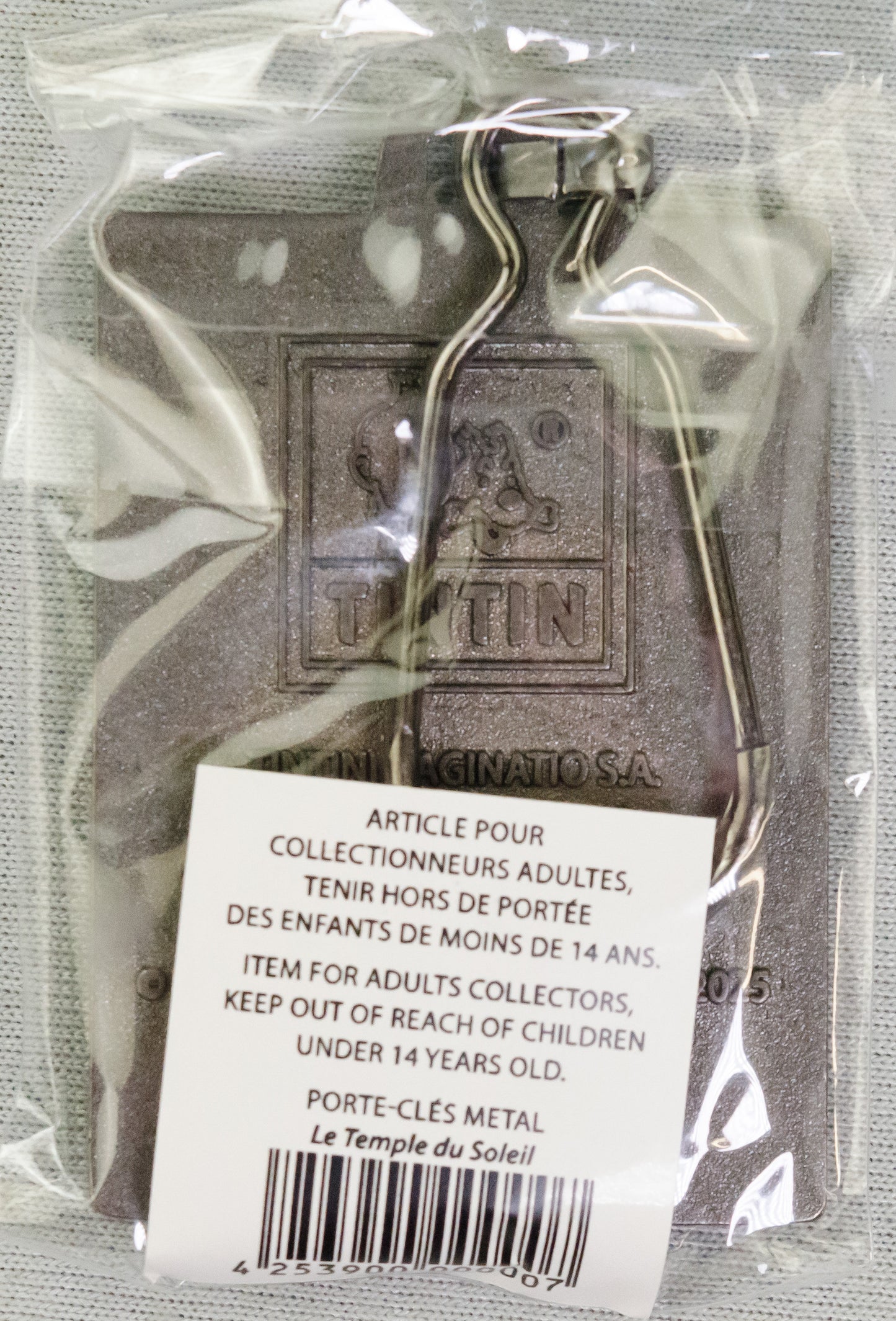 Moulinsart Tintin Title Cover Keyring 42539 - Prisoners of the Sun Metal