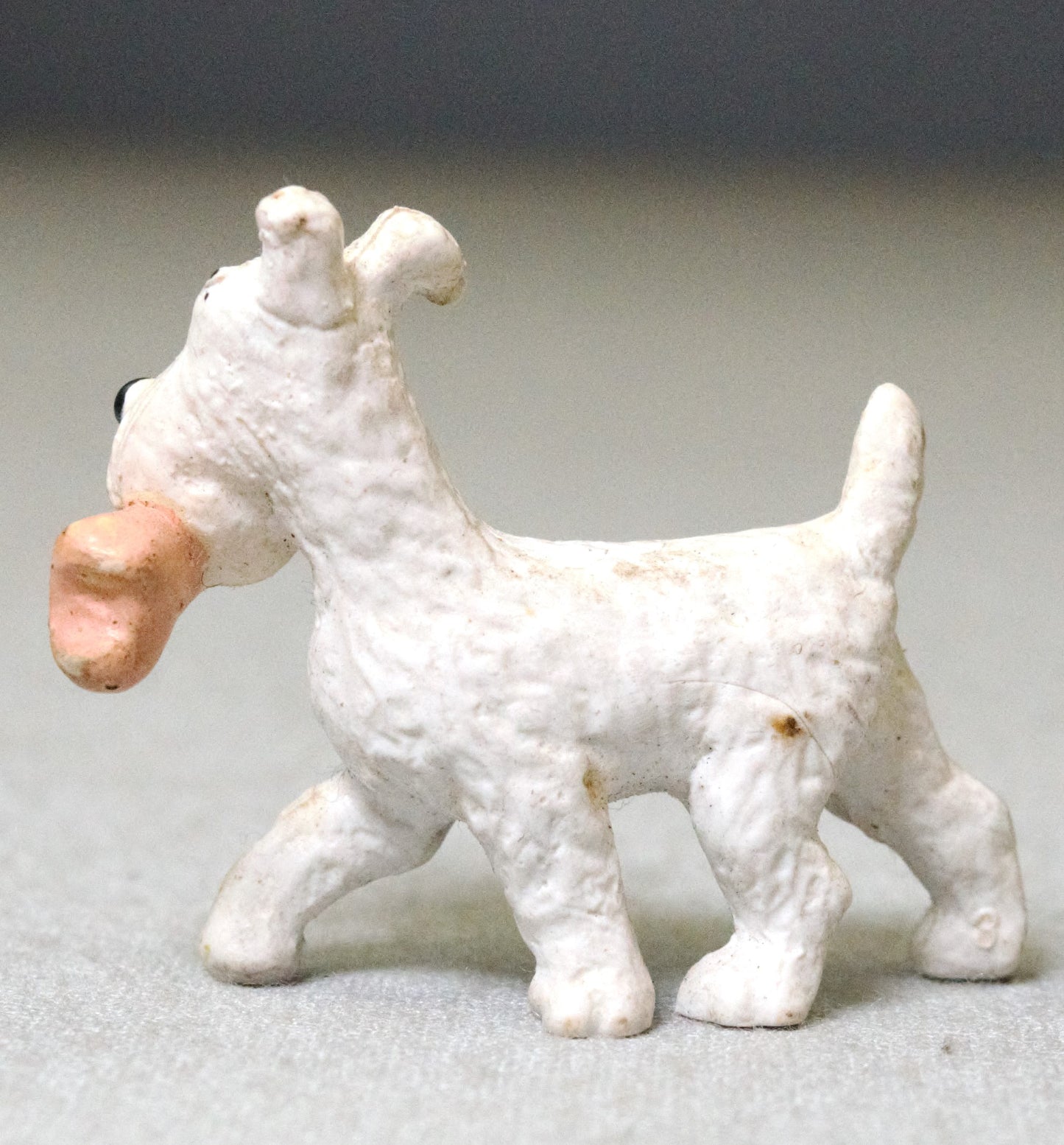 Snowy & Red Bone: Vintage 1980s 3.5cm Figure from the Bully Collection