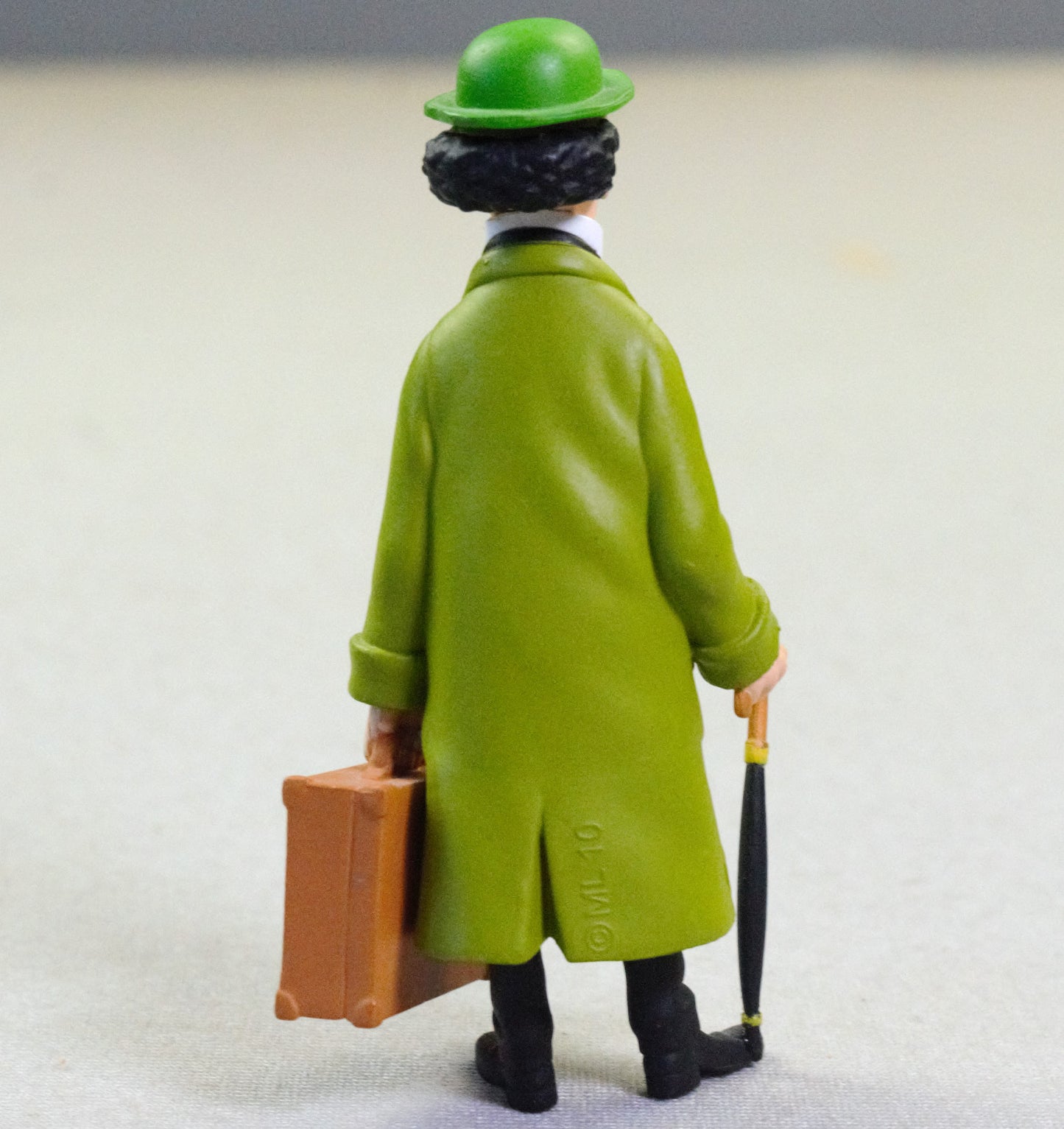 Moulinsart Model Figure Tintin - Calculus and Briefcase 7cm 42446 ML Figurine 2009