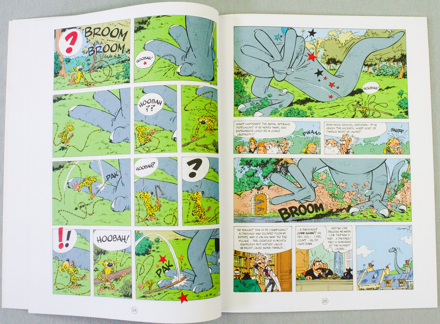 Spirou & Fantasio Volume 19 (The Visitor From The Mesozoic) - Uk Cinebook Paperback Edition