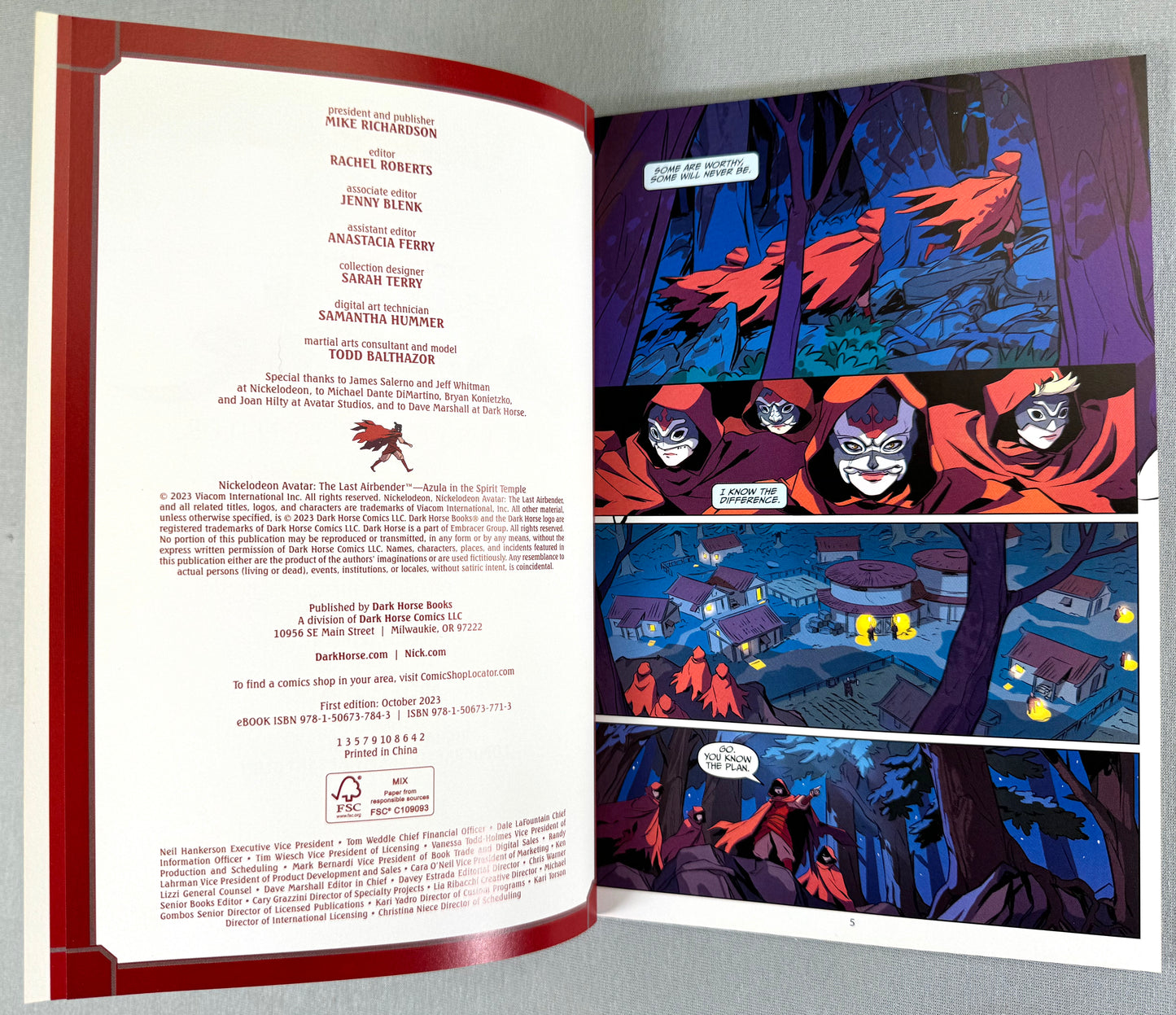 Avatar: The Last Airbender Collected Short Stories: Azula in the Spirit Temple - Dark Horse Comic Book