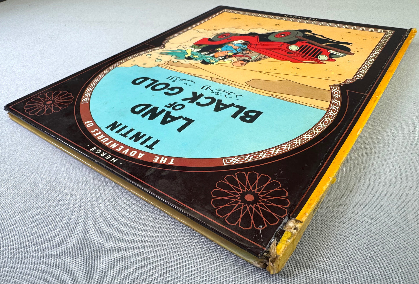 LAND OF BLACK GOLD Methuen 1972 1st Edition UK Hardback Rare Tintin book Herge EO