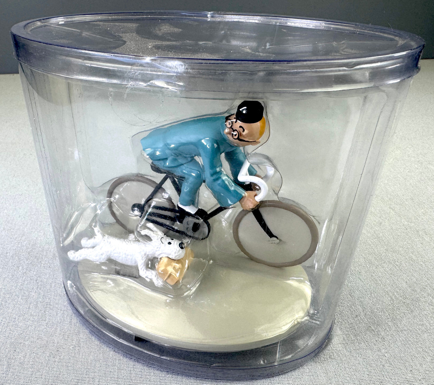 Hors Serie Figurine 42291 Tintin Bicycle: Blue Lotus Colorized 14cm Resin Model Figure