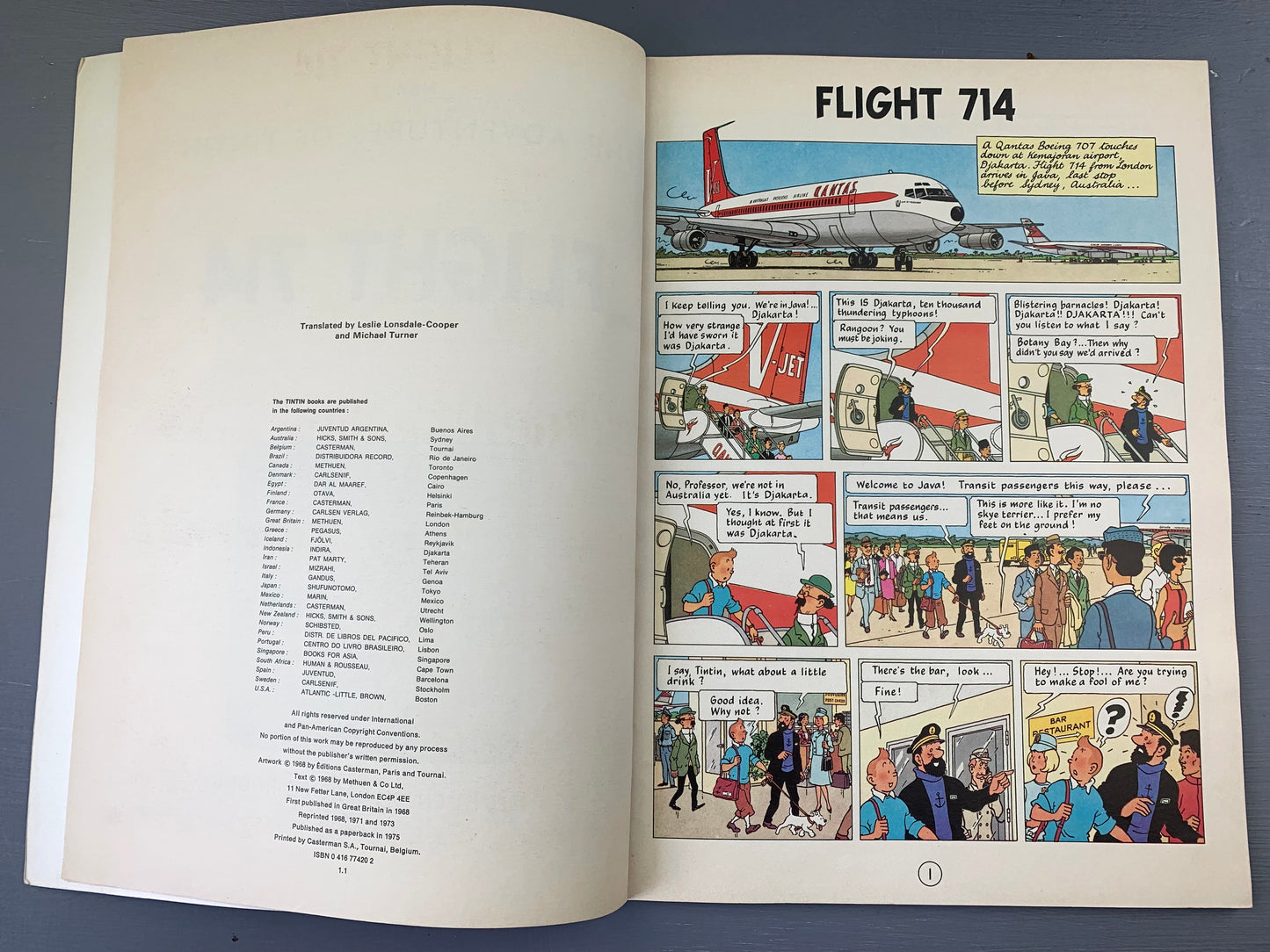 Flight 714 - Tintin 1975 Methuen 1st UK Paperback Edition Book