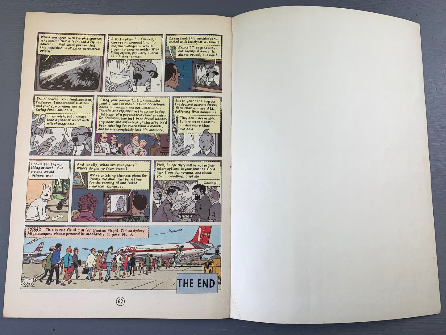 Flight 714 - Tintin 1975 Methuen 1st UK Paperback Edition Book