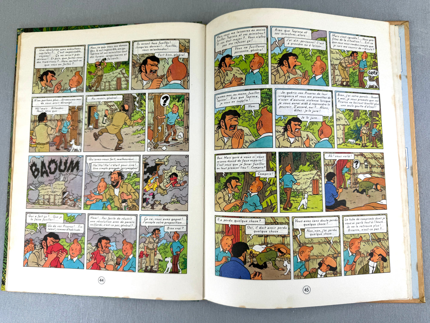 Tintin et les Picaros - Casterman 1976 1st Belgian Edition Hardback Rare book Herge EO