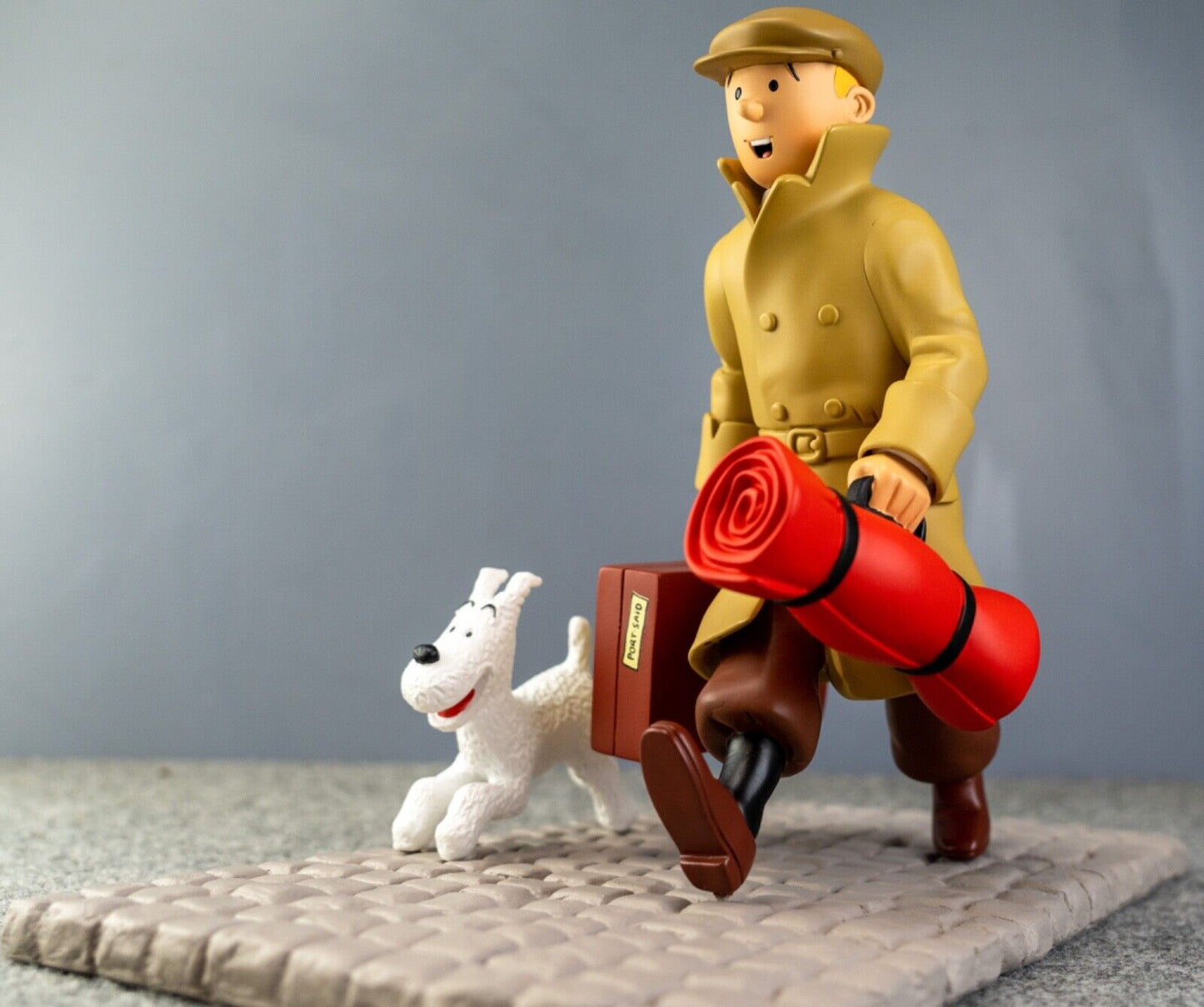 Tintin Homecoming: Statuette Herge/Petit Vingtieme 2022 22cm Resin model #45994