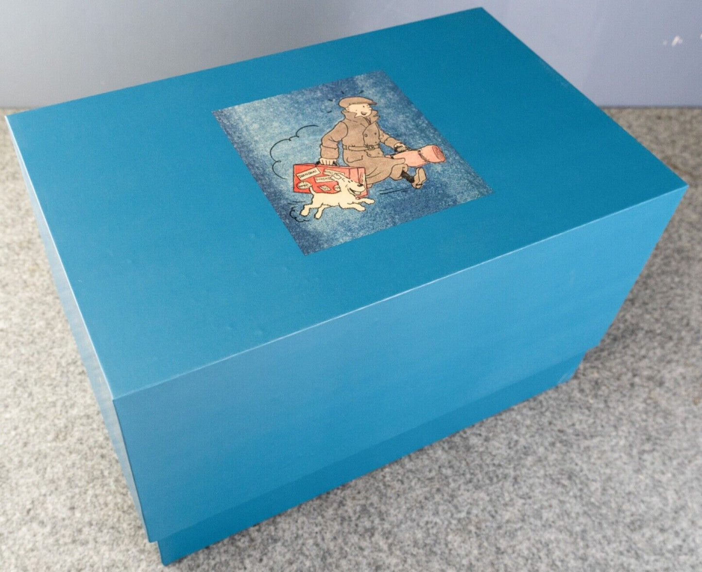 Tintin Homecoming: Statuette Herge/Petit Vingtieme 2022 22cm Resin model #45994