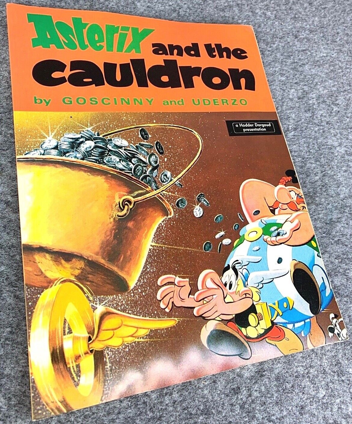 Asterix & the Cauldron - 1970s Hodder/Dargaud UK Edition Paperback Book Uderzo