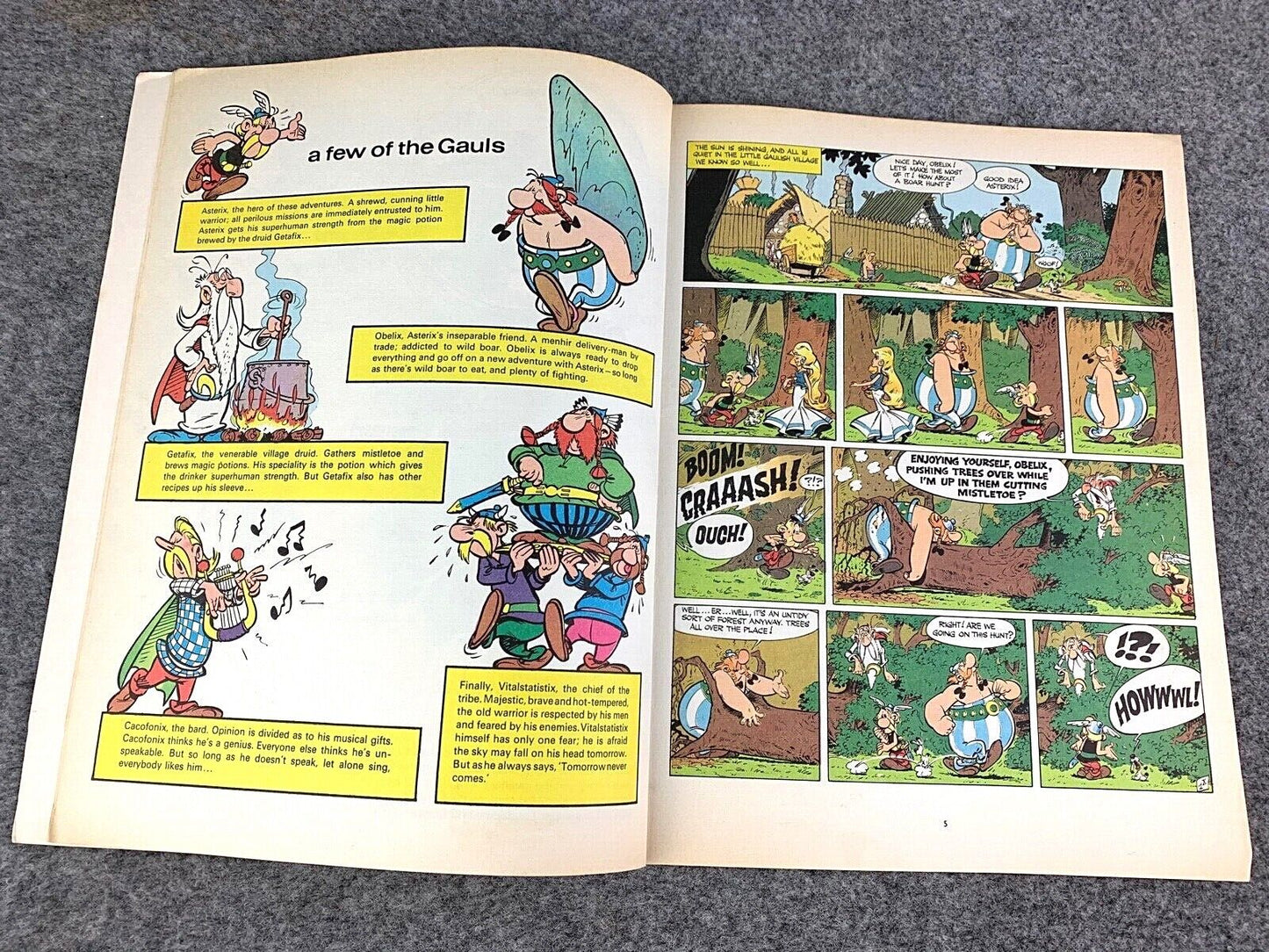 Asterix the Legionary - 1970s Hodder/Dargaud UK Edition Paperback Book Uderzo