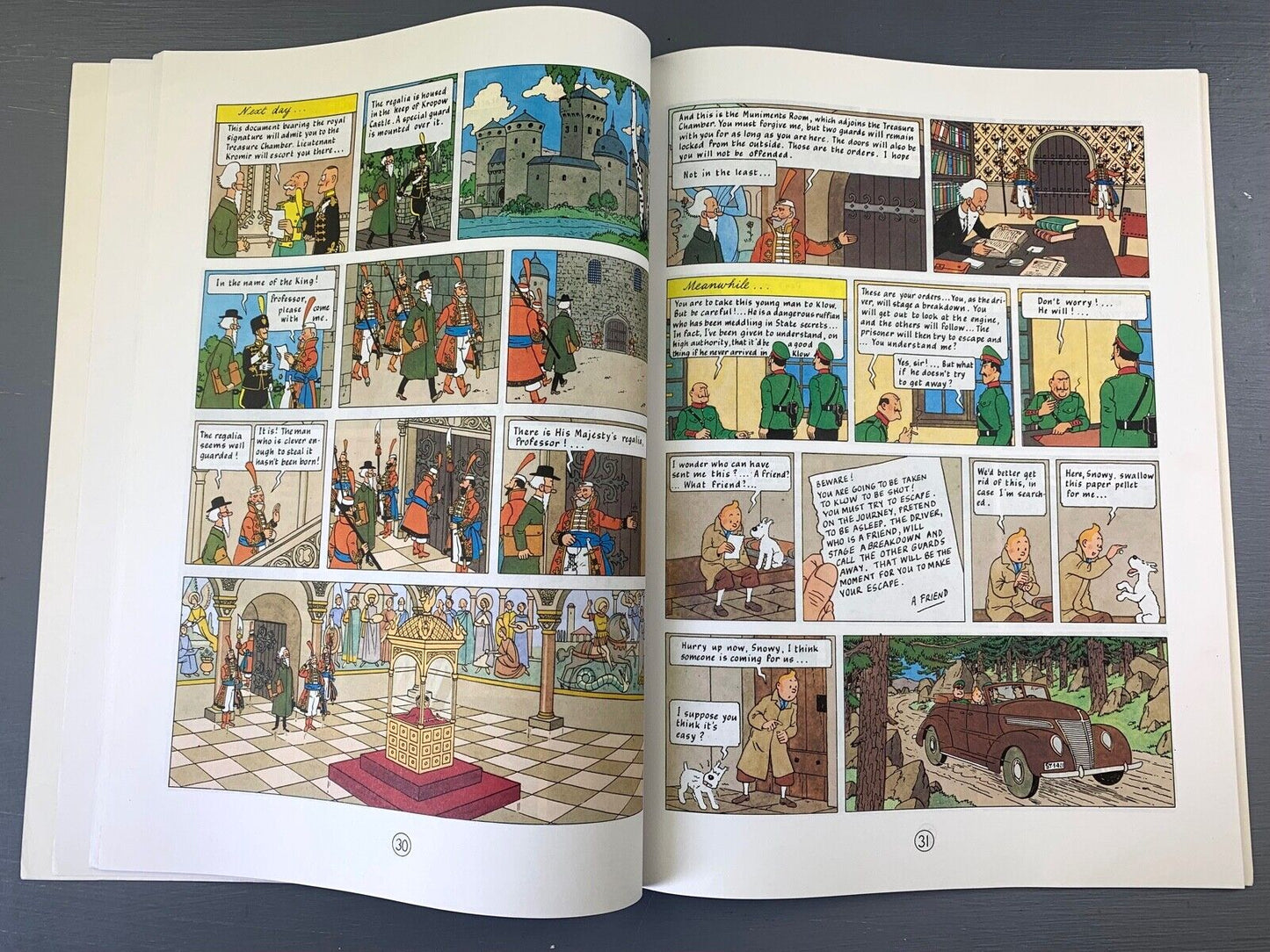 King Ottokars Skeptre - Tintin Mammoth UK Paperback Edition Book 1990s