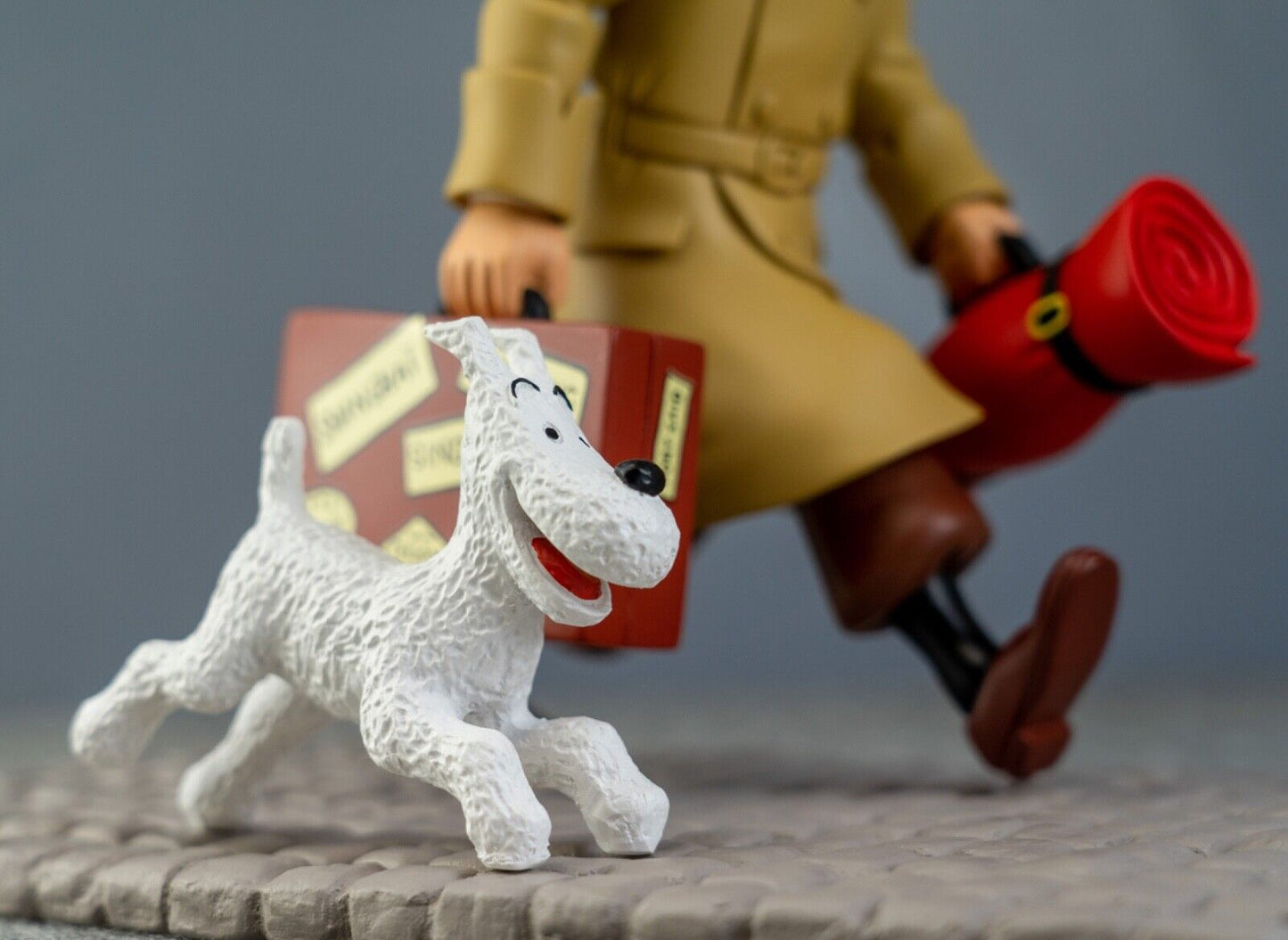 Tintin Homecoming: Statuette Herge/Petit Vingtieme 2022 22cm Resin model #45994