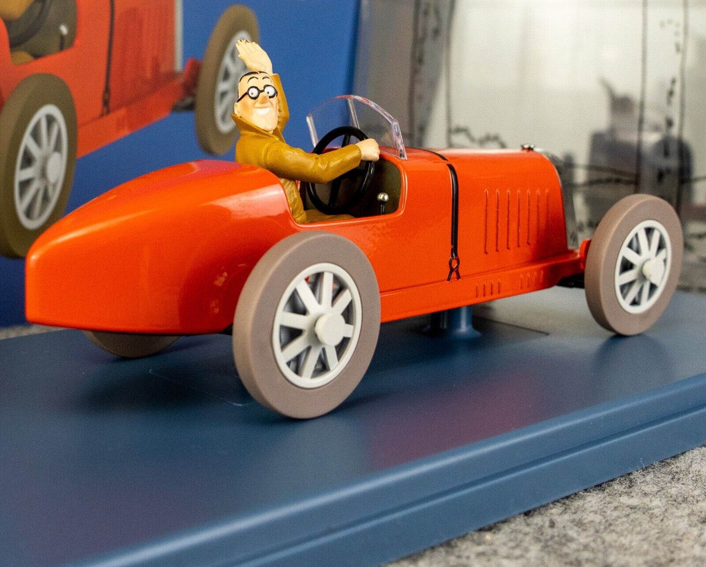 VOITURE TINTIN 1/24 29941 Bugatti Type 35 Bobby Smiles: America Hachette Car #41