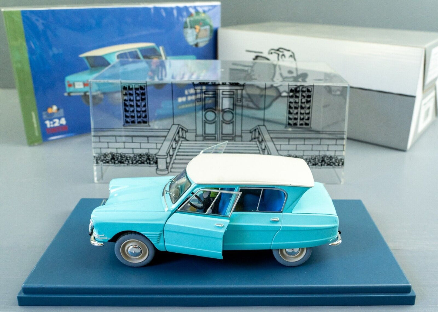 VOITURE TINTIN 1/24 29918 Doctors Citroen Ami: Castafiore Emerald Hachette Car 18