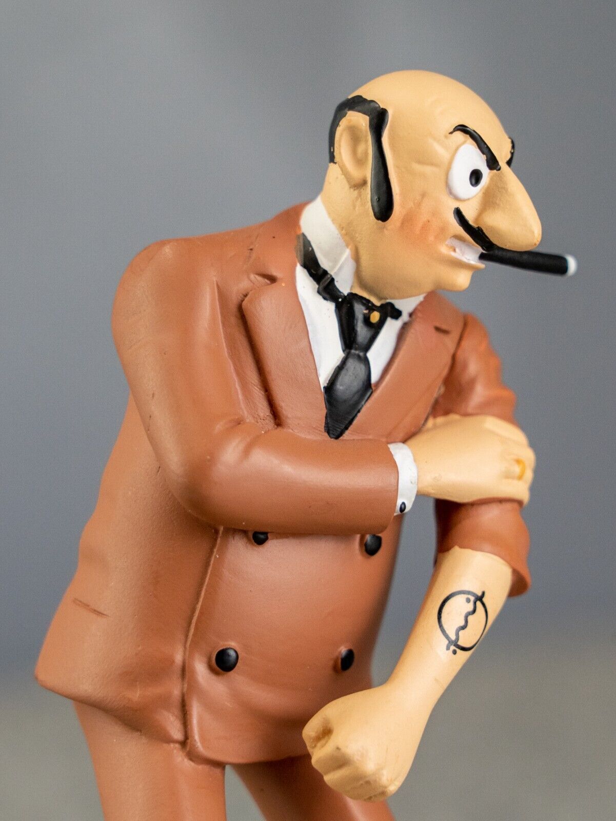 Tintin Figurine Moulinsart 42231 Rastapopoulos - Blue Lotus 12cm Resin Figure 9