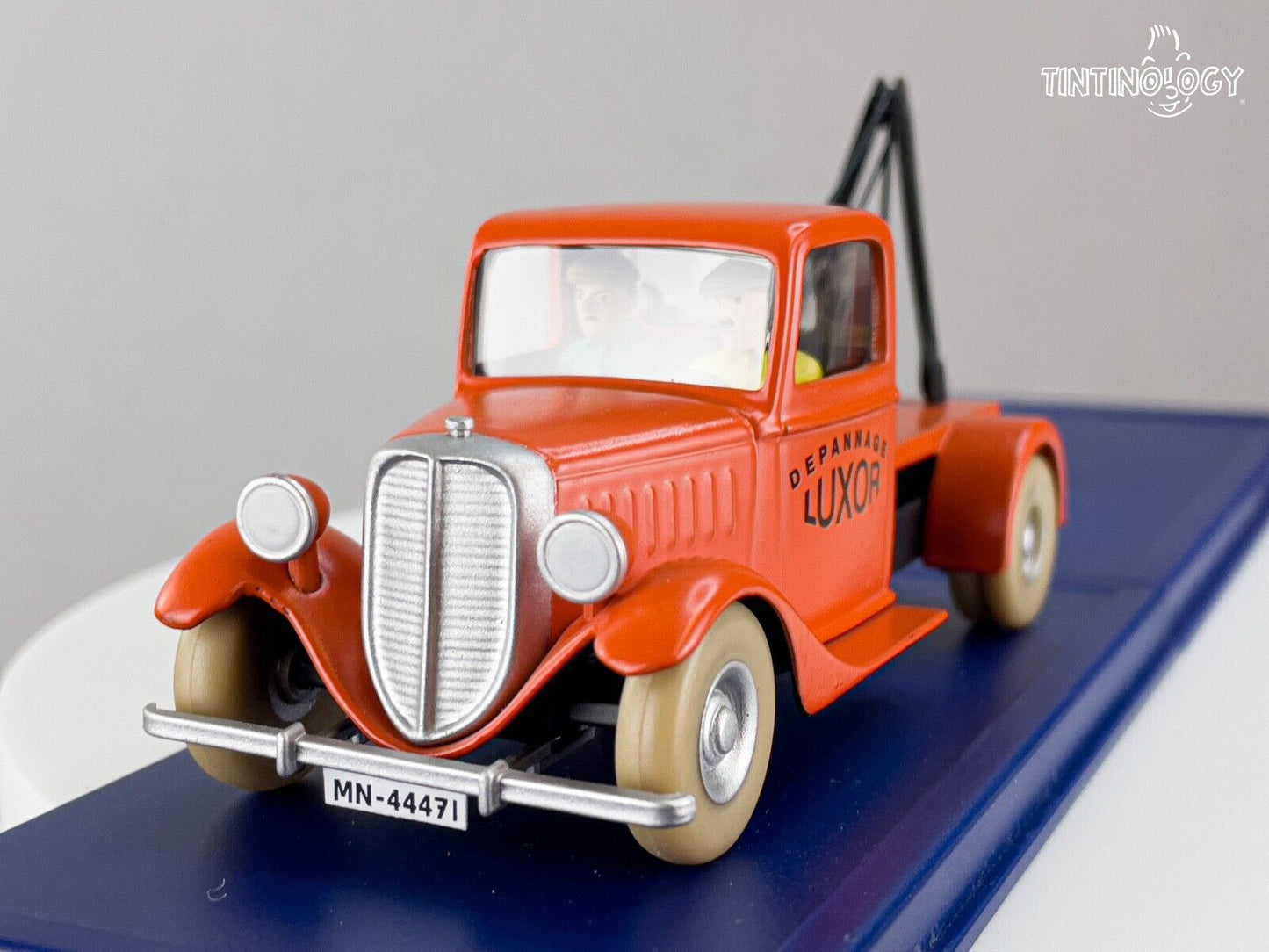 ATLAS TINTIN CAR # 24 Towtruck Luxor: Golden Claws Herge model 1/43 Voiture