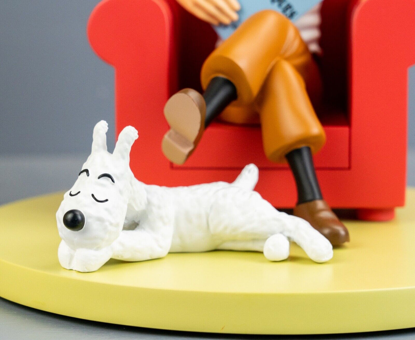 Statuette Moulinsart 46404 Tintin & Snowy @ home "Les Icones" 16cm Resin Model