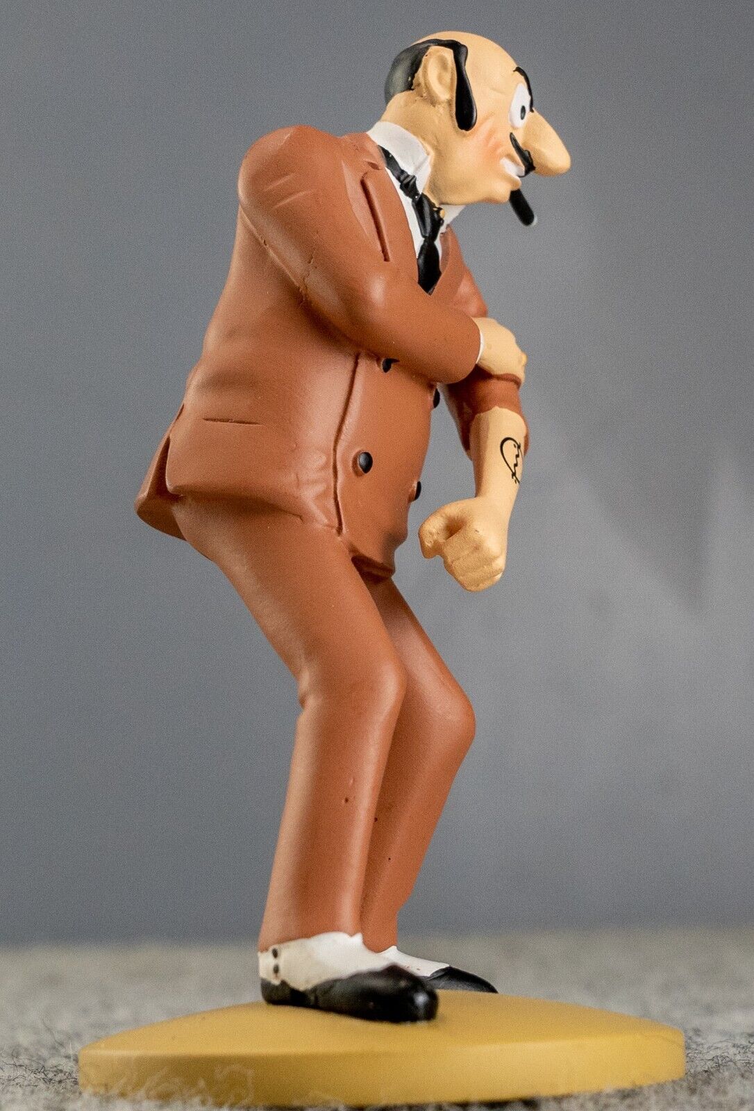 Tintin Figurine Moulinsart 42231 Rastapopoulos - Blue Lotus 12cm Resin Figure 9