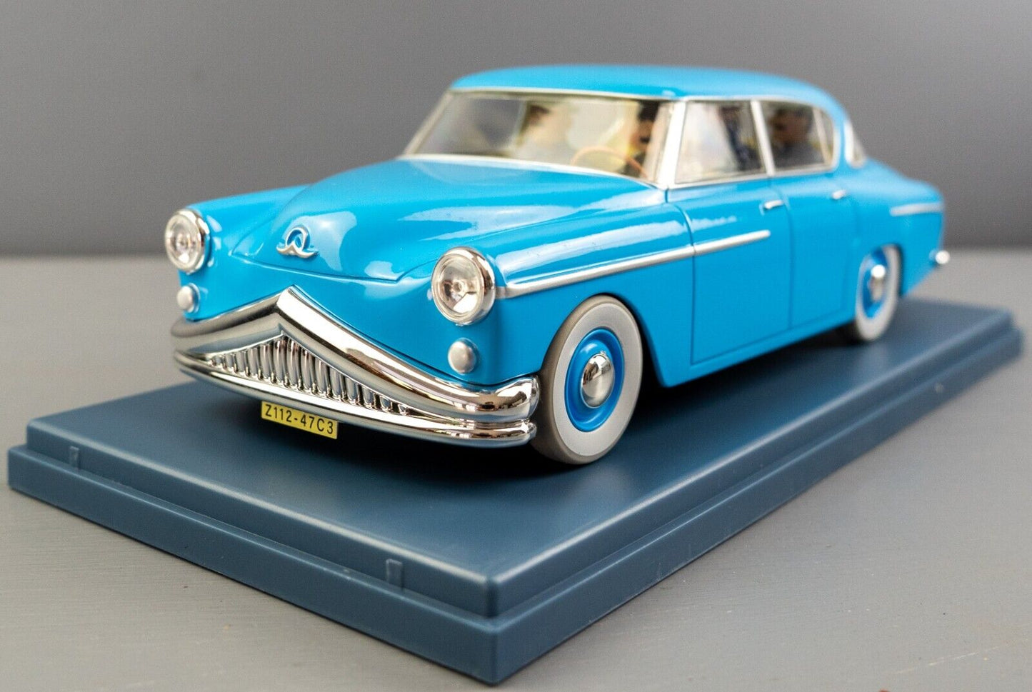 VOITURE TINTIN 1/24 29934 The Interpreters Car: Calculus Affair Hachette car #34