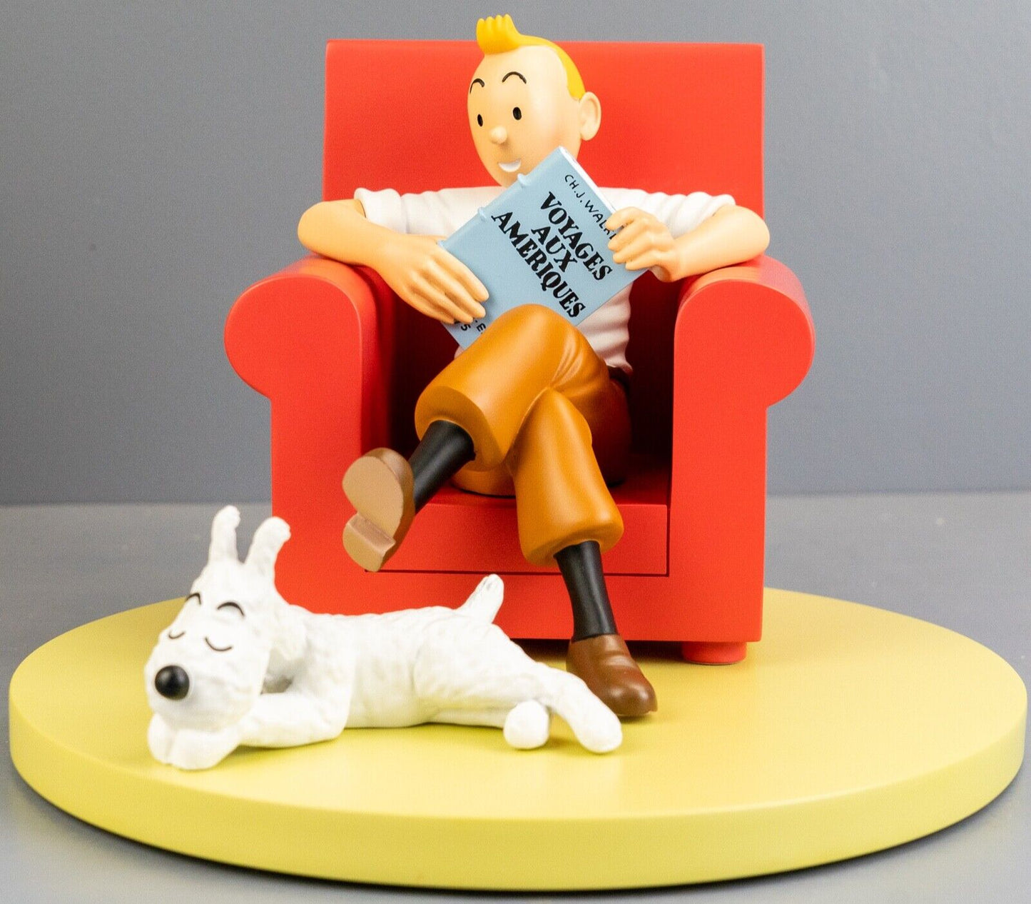 Statuette Moulinsart 46404 Tintin & Snowy @ home "Les Icones" 16cm Resin Model