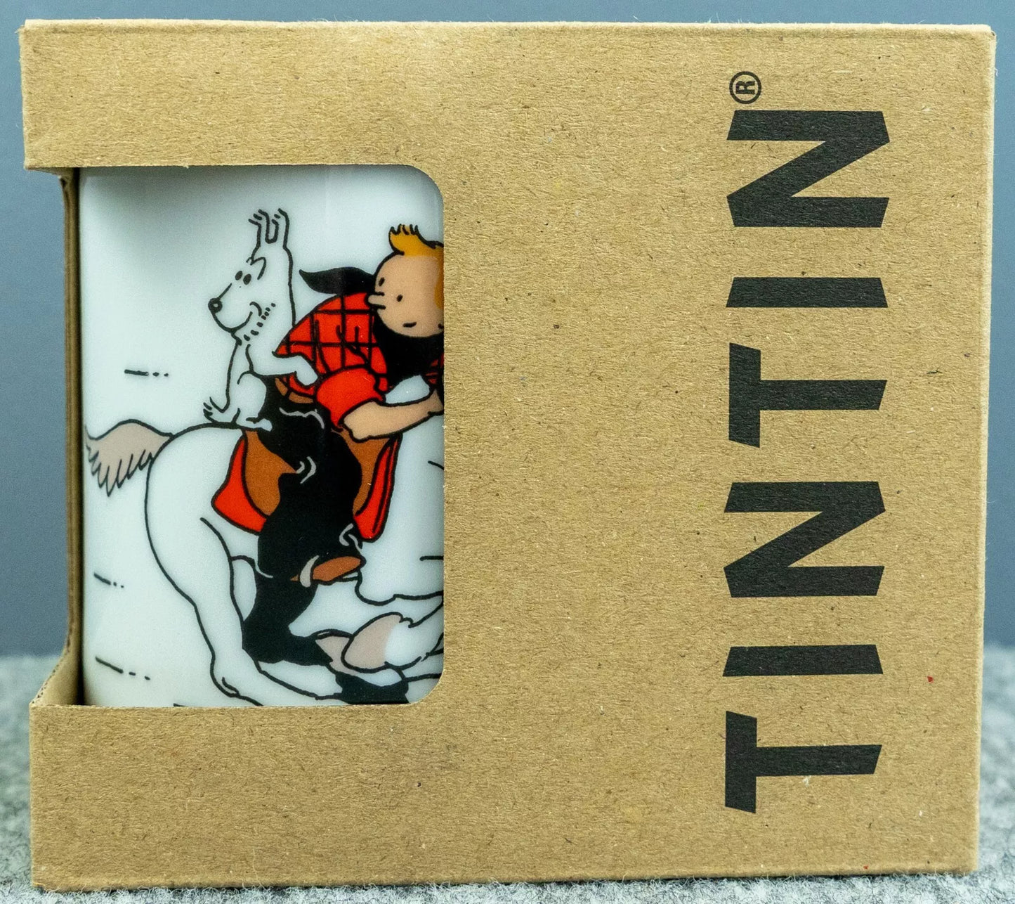 Moulinsart Tintin Mug: Tintin and Snowy in America 47990 B&W Colourised Mug 2022