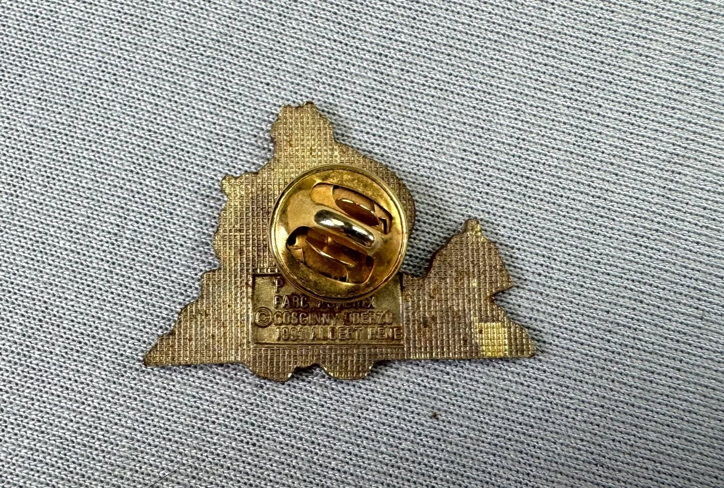 Parc Asterix Mountains Pin Badge: Vintage Goscinny Collectible Asterix & Obelix