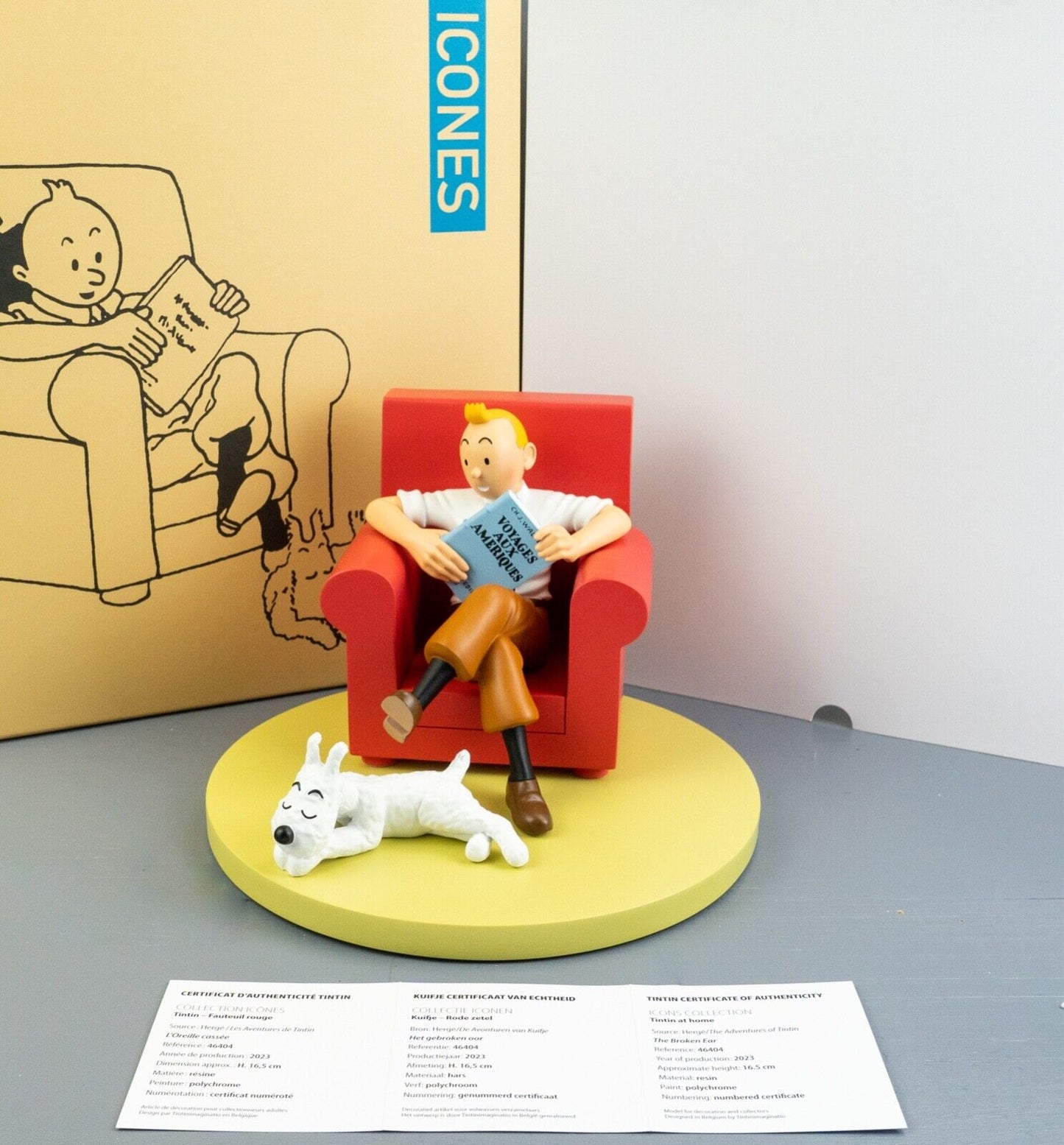 Statuette Moulinsart 46404 Tintin & Snowy @ home "Les Icones" 16cm Resin Model