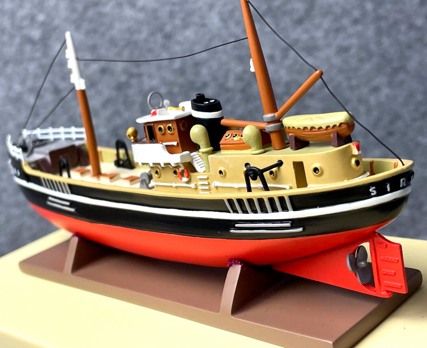 Statuette Moulinsart 46021 "The Sirius" Musee Imaginaire Tintin 19cm Resin Model Ship