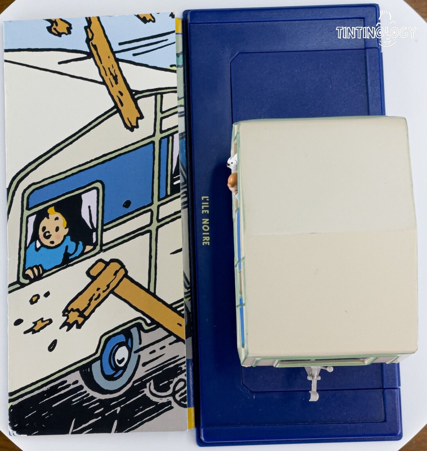 ATLAS TINTIN CAR #28 Eccles GT Caravan - Black Island Herge model car 1/43 Scale