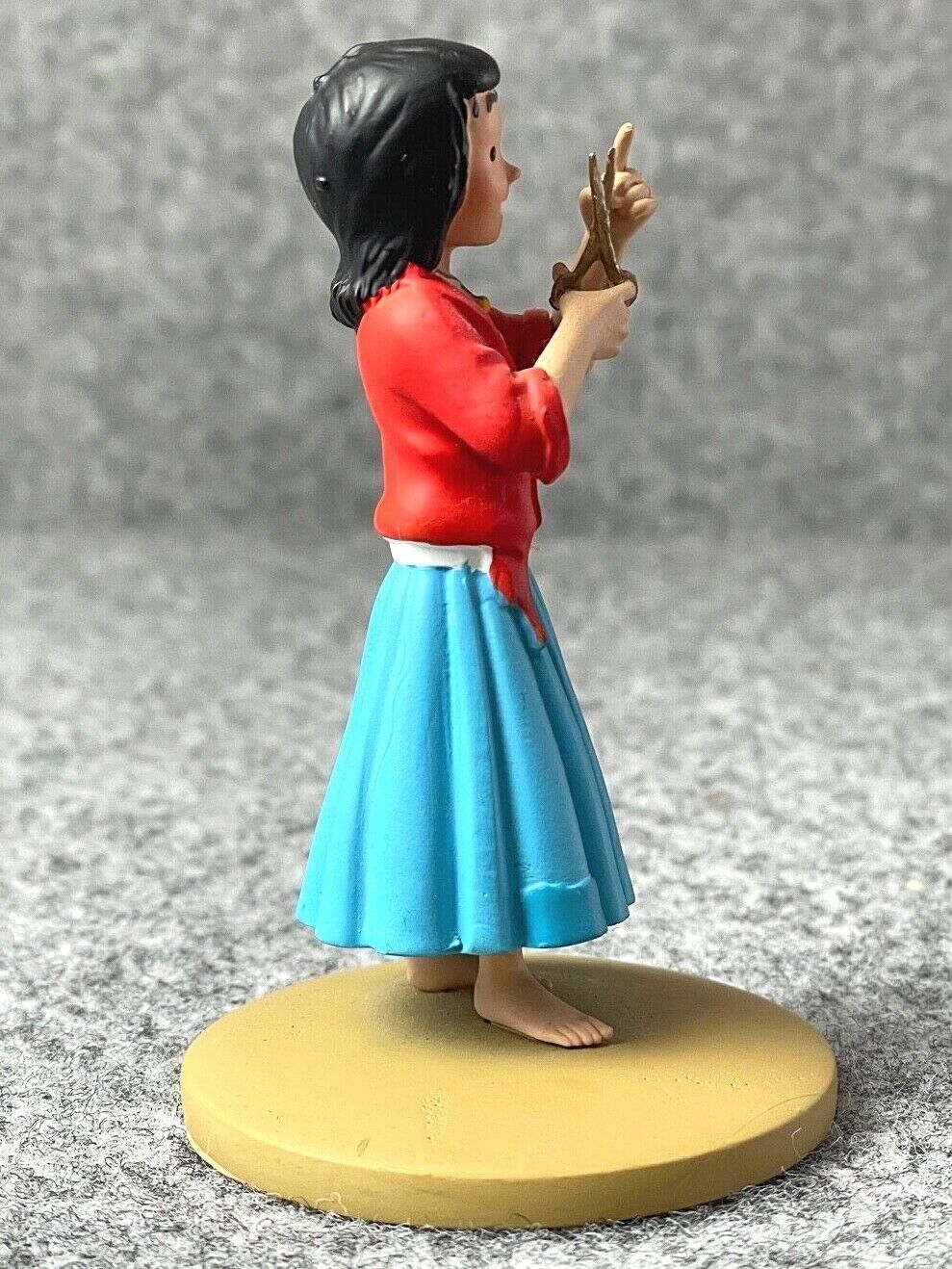 Tintin Figurines Officielle #91 Gypsy girl Miarka Castafiore Emerald resin model