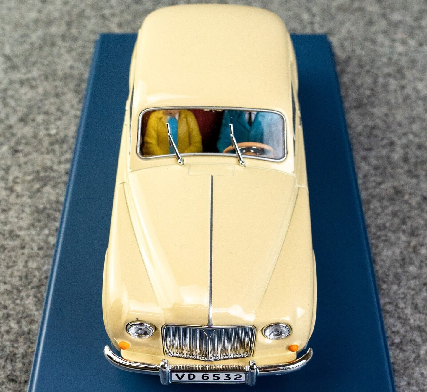 VOITURE TINTIN 1/24 29963 Nyon Rover Calculus Affair Hachette Model car #63