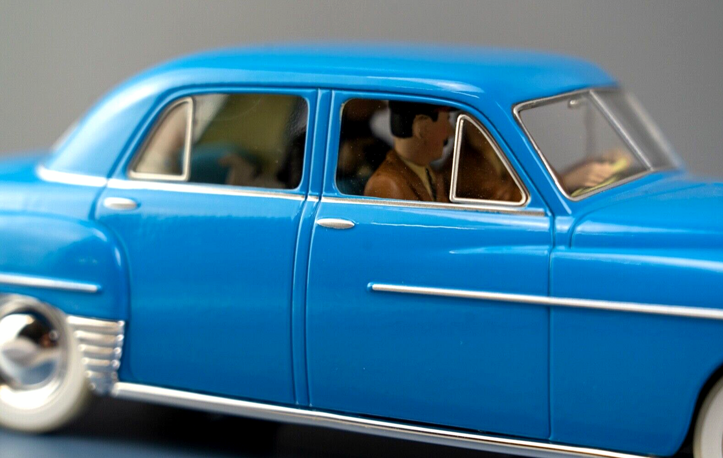 VOITURE TINTIN 1/24 29945 Dodge Coronet: Destination Moon Hachette Model Car #45